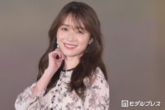 櫻坂46守屋麗奈、ミニワンピ×白タイツで美脚披露「清楚なお嬢様」「スラッとしててスタイル抜群」と絶賛の声