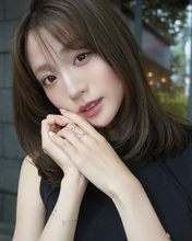 志田友美、姉＆妹とのプラベショット公開「みんなスタイル抜群」「似てる」の声