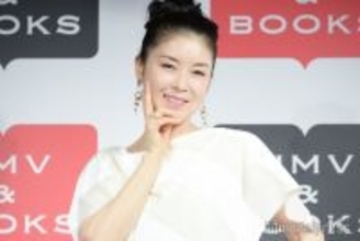 藤あや子、今年の漢字を直筆で披露「達筆」「芸術的」と注目集まる