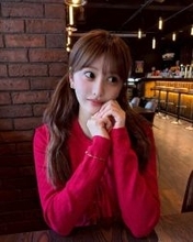 【港区キャバ嬢が選ぶ2025年ベストコスメ】肌が「ツルン」選び抜かれたパック＆薬局にある保湿アイテム…美肌でバズった美女の愛用品