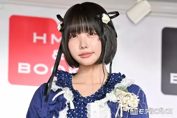 あの、タイトミニドレスから美脚スラリ「オーラ凄い」「脚長すぎて二度見」