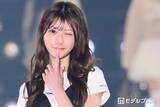 「AKB48千葉恵里、ノースリコーデでユニバ満喫「肩のラインが綺麗」「華奢で憧れる」の声」の画像1