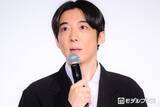 「高橋一生、先輩俳優に本番で無茶ぶり 神対応に感激「役柄崩壊しちゃってる」【リボーン ～最後のヒーロー～】」の画像1