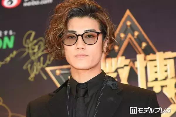 元KAT-TUN上田竜也、赤西仁のライブ鑑賞＆誕生日を祝福 2ショット公開で「BUTTERFLYコンビエモい」「素敵な関係」と反響続々