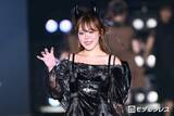 「登録者数90万超美人YouTuber、透明感溢れる新ヘア披露「可愛さ増し増し」「肌が明るく見える」の声」の画像1