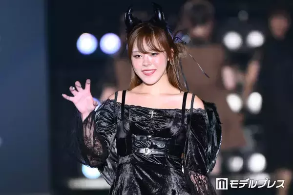 登録者数90万超美人YouTuber、透明感溢れる新ヘア披露「可愛さ増し増し」「肌が明るく見える」の声
