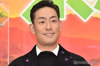 中村勘九郎＆前田愛、夫婦で舞台鑑賞へ 密着ショットを渡辺えりが公開「お父さんとそっくり」