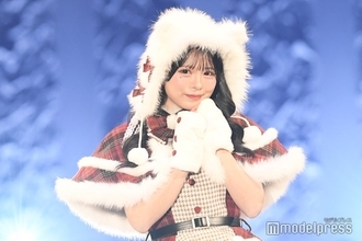 iLiFE!心花りり、耳付き帽子×サンタ風ミニワンピで観客魅了 投げキスにキュン【サツコレ2025A/W】