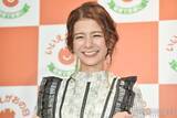 「熊本在住・スザンヌ「私も家も無事です」物が散乱している地震被害受けた自宅公開」の画像1