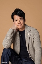 唐沢寿明、堤幸彦監督と15年ぶりタッグ 小説「ミステリー・アリーナ」実写映画化決定・アフロ姿も披露【コメント】