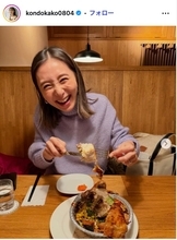 産休中のTBS近藤夏子アナ、母親との「マタ旅」2ショット公開「美人親子」「3世代旅行も楽しみですね」の声