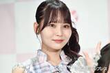「＝LOVE大場花菜、ミニワンピ×レースタイツで美スタイル際立つ「着こなしがおしゃれ」「お姉さんっぽくて素敵」と反響」の画像1