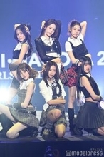 「I-LAND2」から誕生のizna「TGC」初出演 投げキス・ルダハート…可愛らしい自己紹介でファン魅了【TGCあいち・なごや2026】