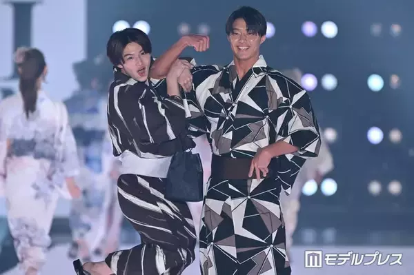 「今日好き」今井暖大＆榎田一王（いおう）、浴衣姿でペアランウェイ 腕にぶら下がり観客沸かす【関コレ2026S/S】