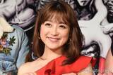 「鈴木奈々「甥っ子22歳」地元ゲームセンターでの姿公開「イケメンオーラがすごい」「姉弟に見えそう」の声」の画像1