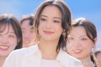 広瀬すず「異性の友情はあり得る」人生・恋愛相談に回答【汝、星のごとく】
