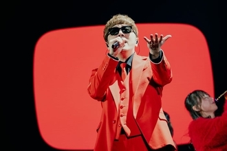 HIKAKIN、ステージで涙「本当に感無量」YouTuberイベントオープニングで10年の“軌跡”に感極まる【YTFF2025】