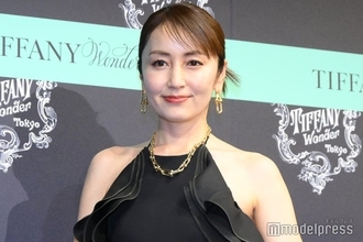 矢田亜希子、ヘアカットでイメチェン「髪の毛つやつや」「大人かっこいいコーデ」とファン絶賛