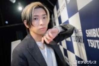 ヒカル、交際中「日プ女子」加藤神楽とのラスベガス旅行ショット公開「デートがゴージャス」「美男美女カップル」と反響