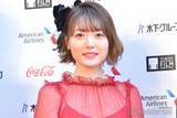 「花澤香菜、新ヘアで雰囲気ガラリ「大人っぽい」「透明感あって素敵」と話題に」の画像1
