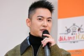 三山凌輝、結婚＆グループ脱退後初の公の場 左薬指にゴールドの指輪輝く