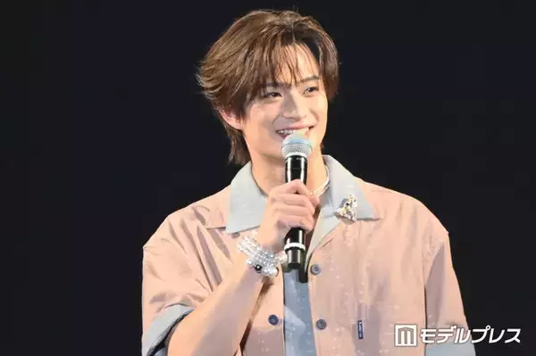 ACEes浮所飛貴「全員可愛い」アイドル全開で黄色い歓声 愛媛伝統工芸衣装で登場【TGC松山2026】