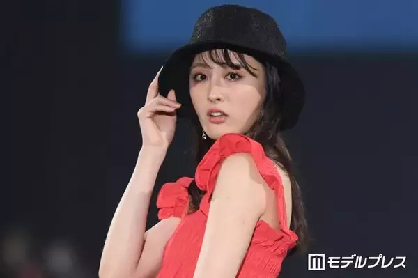 大友花恋、現在と幼少期ショットの比較ショット公開「面影ある」「すでに完成してる」と話題