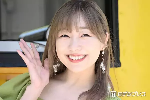 須田亜香里、膝上ミニ×ブーツで美脚スラリ「スタイル完璧」「頭身バランスが神」と反響