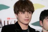 「GENERATIONS白濱亜嵐、自身の誕生パーティーで姪っ子にキス「溺愛してるのが伝わる」「いいお父さんになりそう」と反響相次ぐ」の画像1