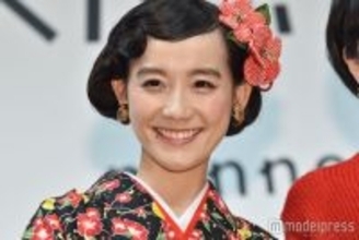 篠原ともえ「パターンは全てシカク」ワイドスカート制作動画に反響「繊細でおしゃれ」「クオリティ高すぎ」