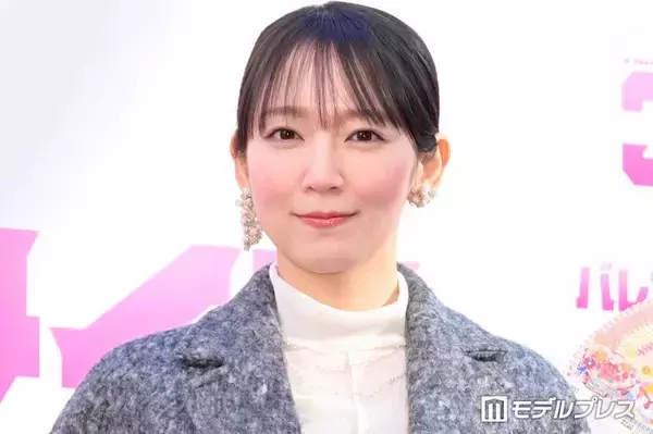 吉岡里帆、“別人級”黒柳徹子風ヘアを披露「新鮮」「クオリティ高い」の声