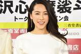 「矢沢心、タイ旅行での象に乗った家族ショット公開「貴重な体験」「娘さん達高くて怖かったのかな」の声」の画像1