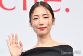 MEGUMI、パリで美脚際立つブラックコーデ披露「色っぽい」「スタイル抜群」と反響