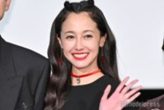 沢尻エリカ、7年ぶり映画出演で舞台挨拶登壇 後輩女優が涙「おかえりっていう言葉を伝えたい」