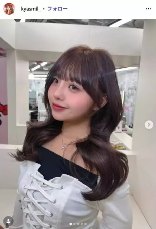 「イッテQ！」新メンバー候補生で話題“きゃすみる”辻加純、ショート丈ニットからウエストチラリ「くびれ綺麗」「オシャレ」の声