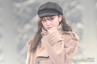 塚本恋乃葉、ミニスカから脚線美輝く 父は元プロ野球＆競輪選手【サツコレ2025A/W】