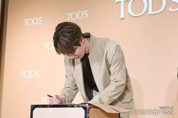 Snow Man渡辺翔太「ライブ動員数めざせ100万人」5大ドームツアー経て感じたファンへの想い