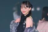 「サッカー日本代表 上田綺世選手の妻・由布菜月「関コレ」で堂々ランウェイ ファージャケットから美肩チラ見せ【関コレ2026A/W】」の画像1