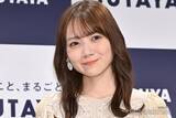 「乃木坂46田村真佑、タイトミニワンピから素足全開「女神級の美しさ」「圧巻のスタイル」の声」の画像1