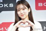 「矢吹奈子、美脚際立つデニムミニスカコーデ披露「透明感すごい」「スタイル抜群」と反響」の画像1