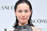 「戸田恵梨香、美脚際立つ全身ブラックコーデ披露「圧倒的オーラ」「大人の魅力全開」の声」の画像1