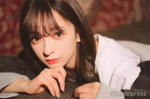 ヘラヘラ三銃士さおりん、キャミワンピから美脚スラリ ハワイ満喫ショットに反響「色白で綺麗」「スタイル憧れ」