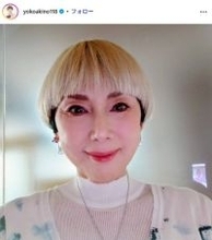 有名女優、かぼちゃと卵のサラダ乗せトースト・フルーツ…ヘルシー朝食披露「アイデアすごい」「朝から品数豊富」と反響