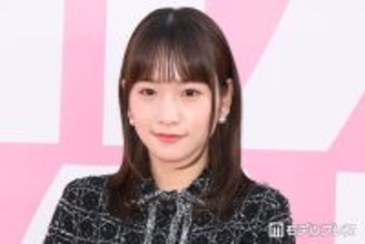 川栄李奈、ミニワンピ×ハイソックスで美脚スラリ「スタイル良すぎ」「美女オーラすごい」と反響