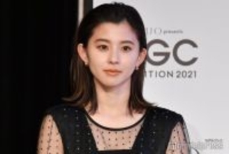 朝比奈彩、美ボディ際立つジムウェア姿公開「スタイル抜群」「努力の賜物」と反響