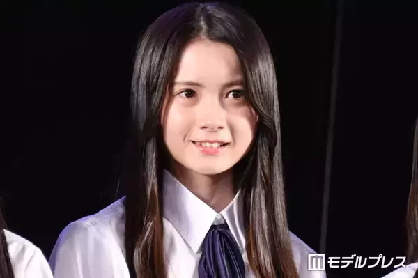 AKB48メンバー、爽やかミニスカ私服ショットに反響「脚長い」「理想的すぎる」