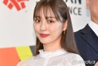 内田理央、美ボディ眩しいハワイでの水着ショット公開「透明感レベチ」「さすがのスタイル」の声
