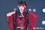 「ゆりにゃ、コウモリ風衣装に会場釘付け 圧巻ステージに「努力の賜物」「完璧ランウェイ」と絶賛の声【関コレ2026A/W】」の画像1