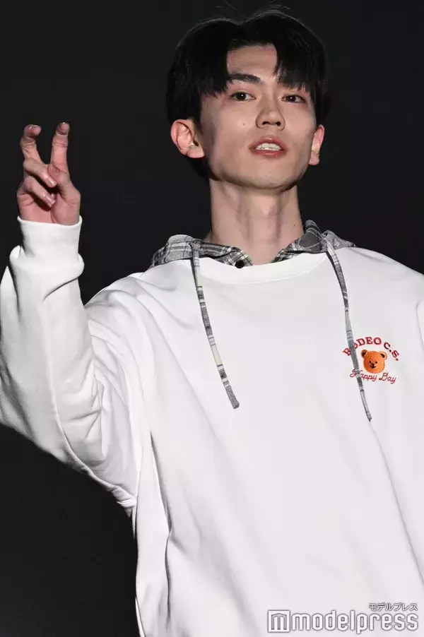 樋口幸平、 トップのポージングに「あざとい」「服もぷく顔も全部可愛い」の声 花柄カジュアルコーデでランウェイ【TGCあいち・なごや2026】