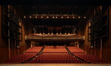 東京駅前に約800席収容の段床式劇場＆ホール誕生 地下バスターミナルにも直結 5月1日オープン